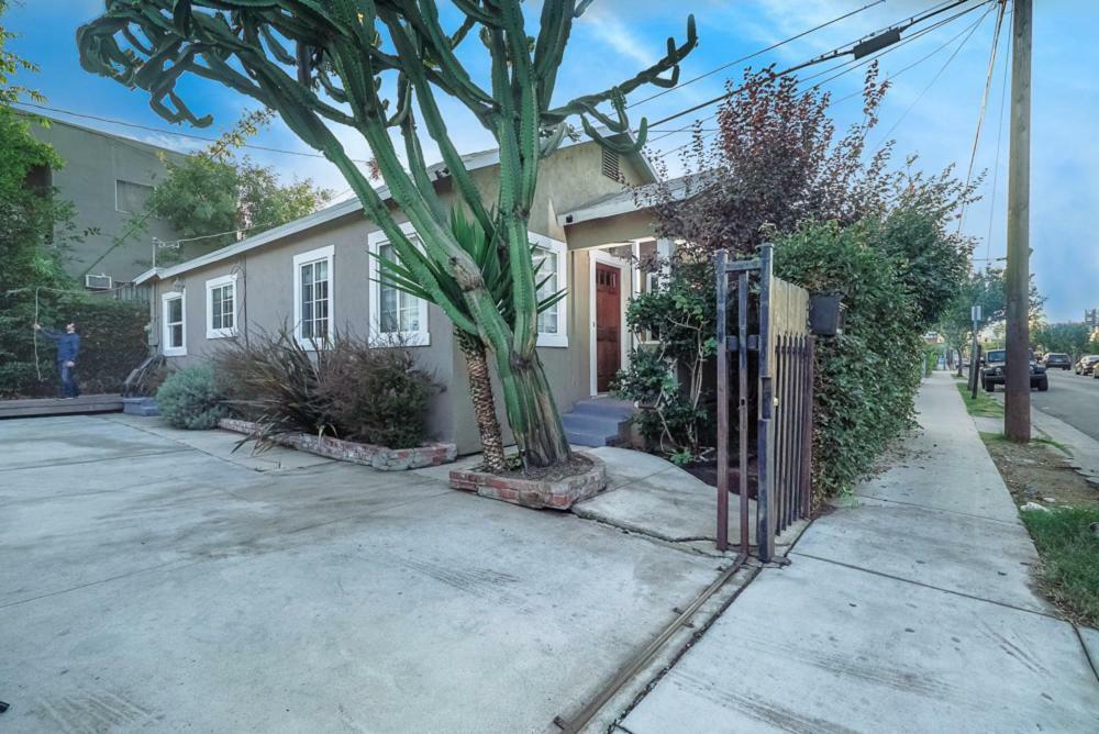 Stylish 2 Bed & 2 Bath At The Heart Of Hollywood With Free Parking - One Car Only Apartment Los Angeles Luaran gambar
