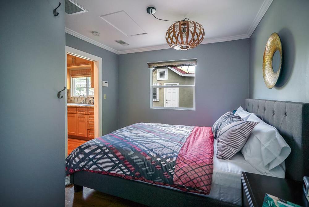 Stylish 2 Bed & 2 Bath At The Heart Of Hollywood With Free Parking - One Car Only Apartment Los Angeles Luaran gambar